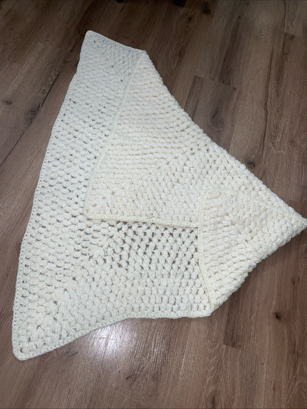 Hand-Crocheted Cream Bath Mat - Soft Textured Home Accent